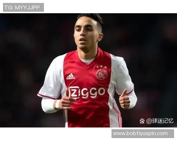 阿贾克斯比赛因球迷燃放烟花纪念逝者中断43分钟后被取消 阿贾克斯比赛因球迷燃放烟花纪念逝者中断43分钟后被取消