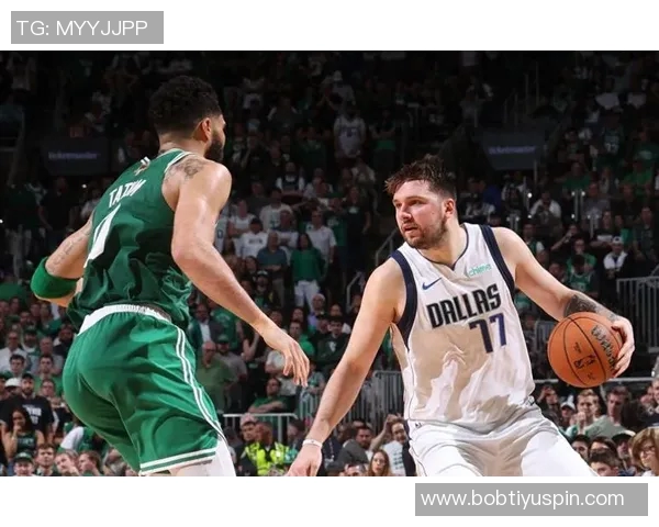 杰伦布朗引领绿军逆袭表现超东契奇应当入选一阵