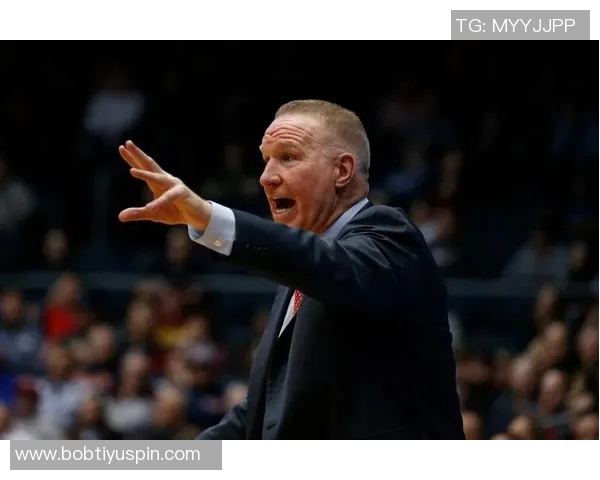 科尔赞克尼佩尔展现克里斯穆林风采引发球迷热议 科尔赞克尼佩尔展现克里斯穆林风采引发球迷热议